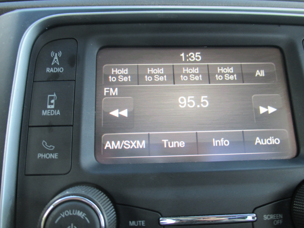 RAM 1500 Classic Tradesman Regular Cab LWB 2WD 2023