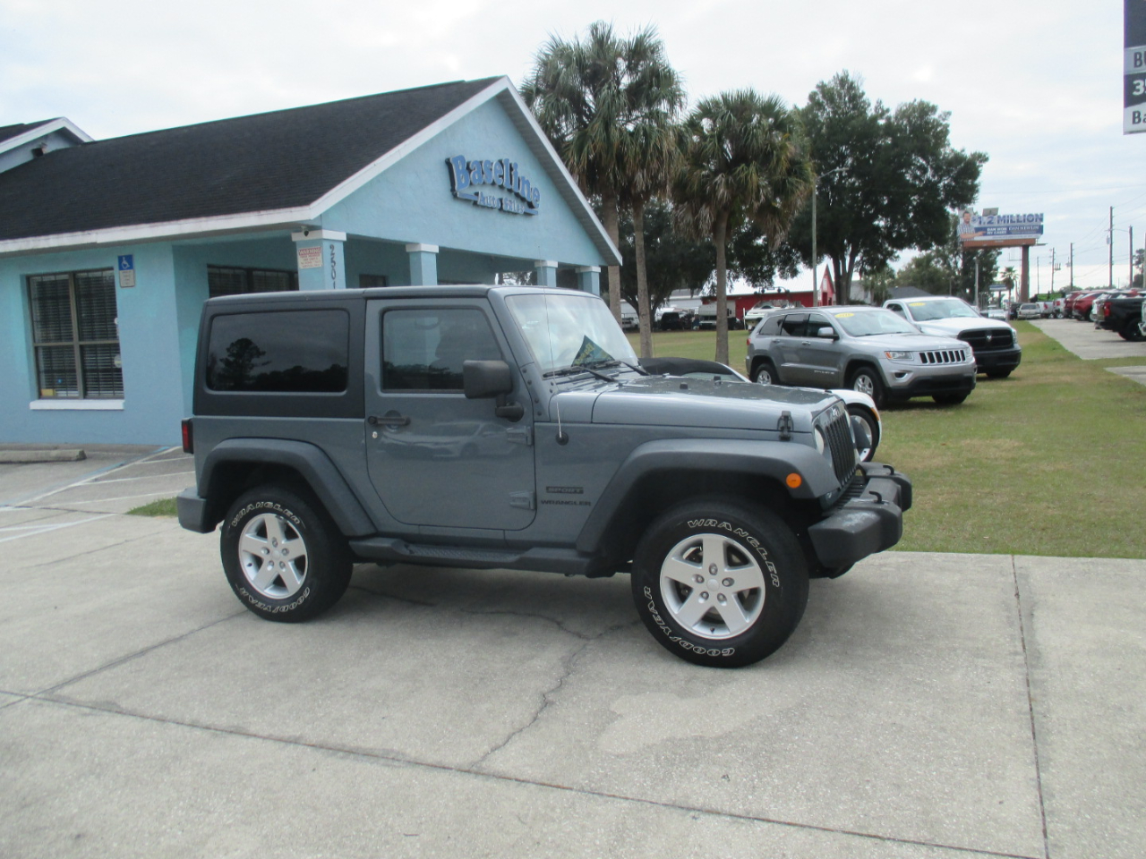 Jeep Wrangler Sport 4WD 2014