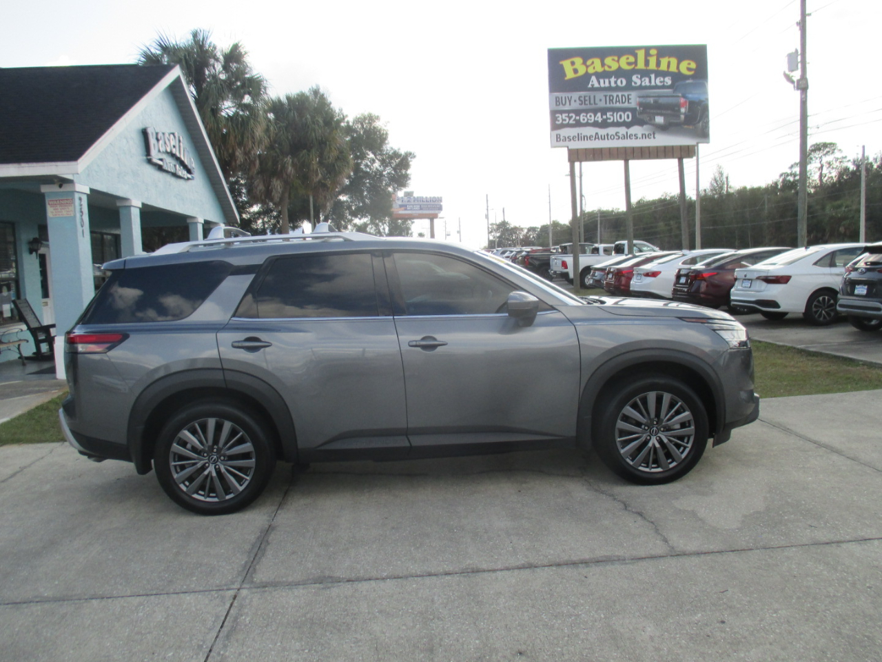 Nissan Pathfinder SL 2024