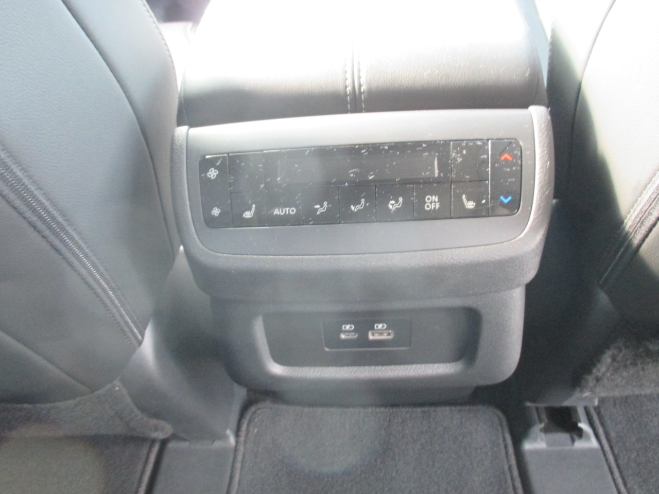 Nissan Pathfinder SL 2024