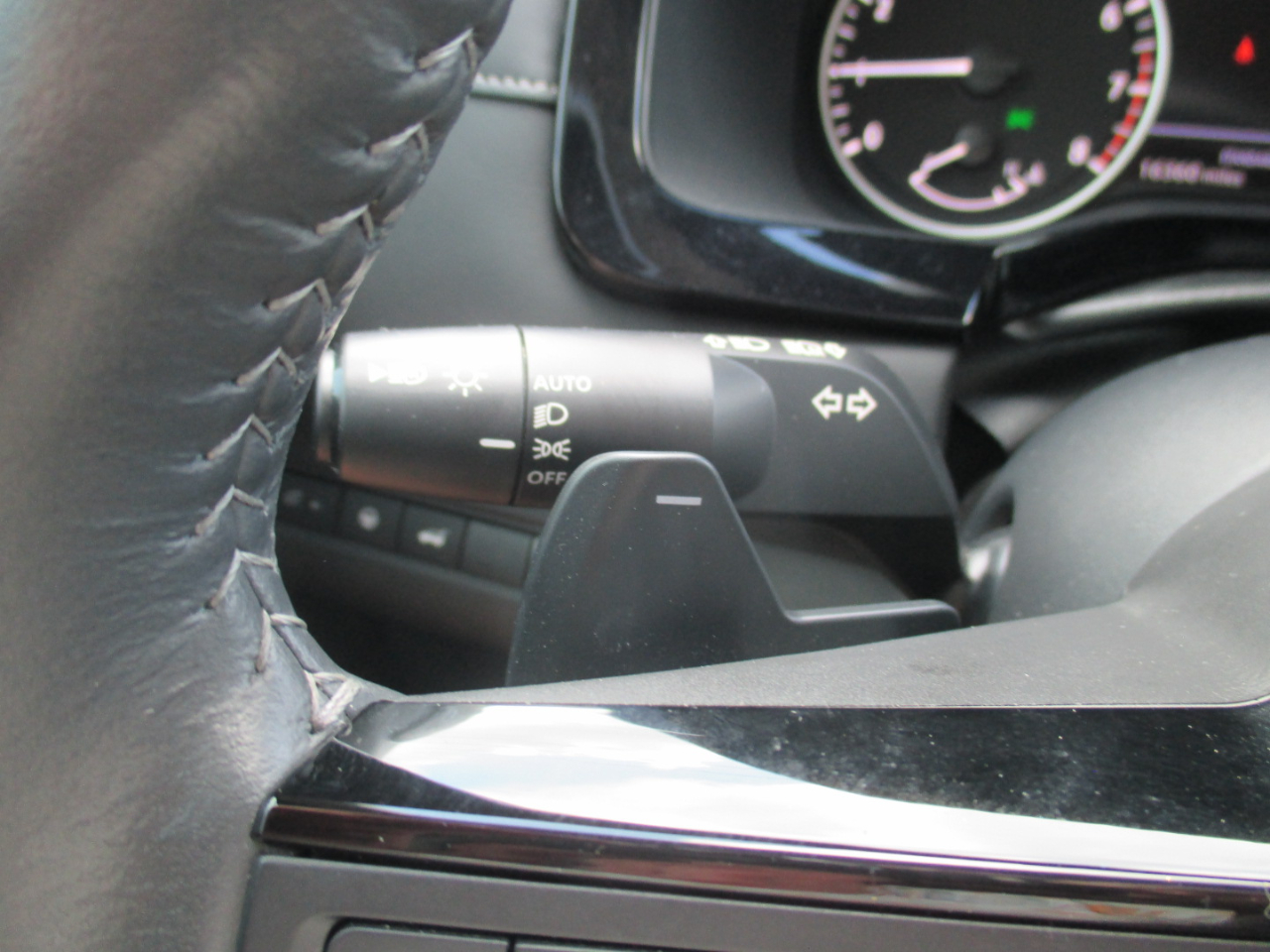 Nissan Pathfinder SL 2024