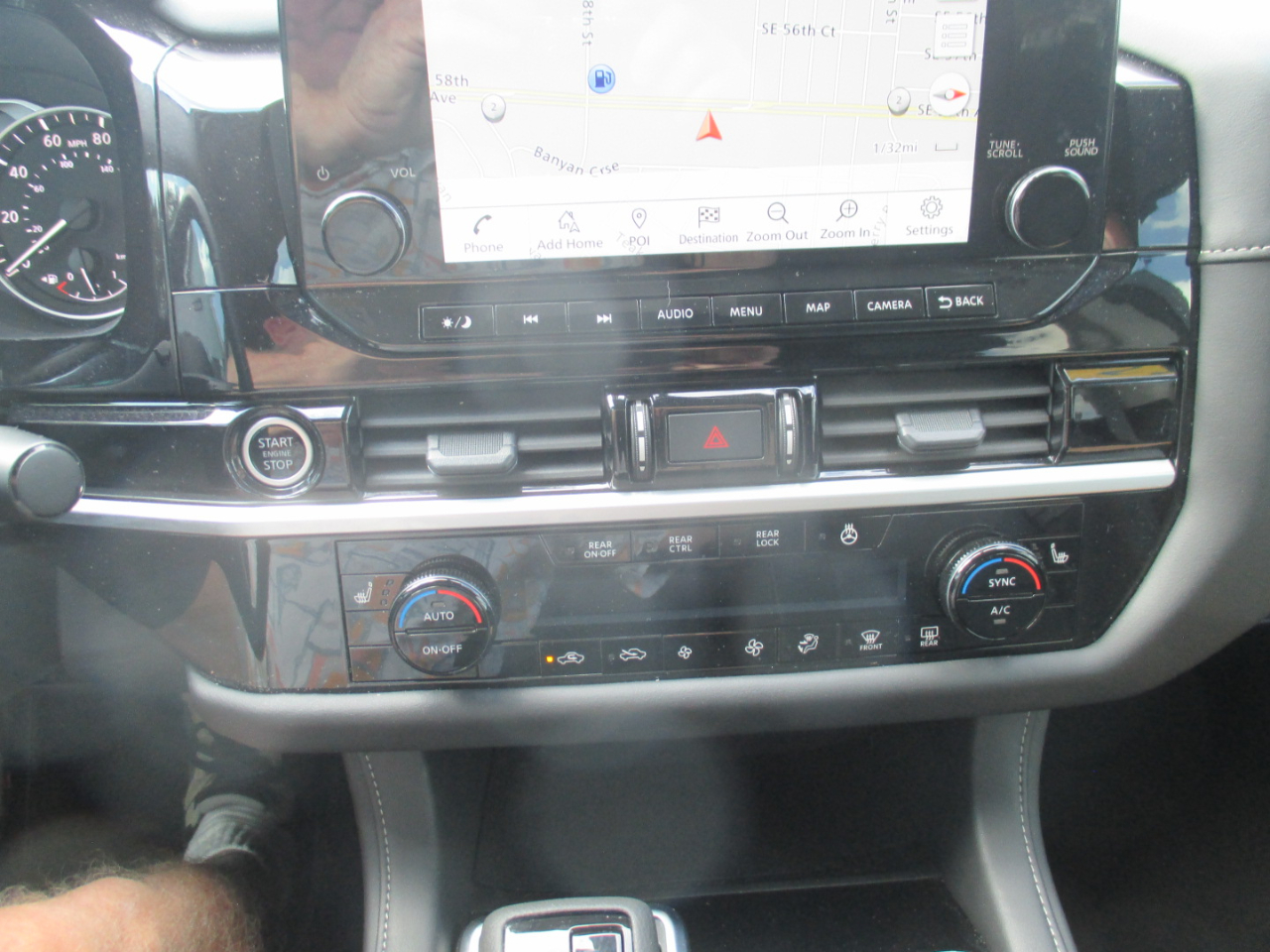 Nissan Pathfinder SL 2024