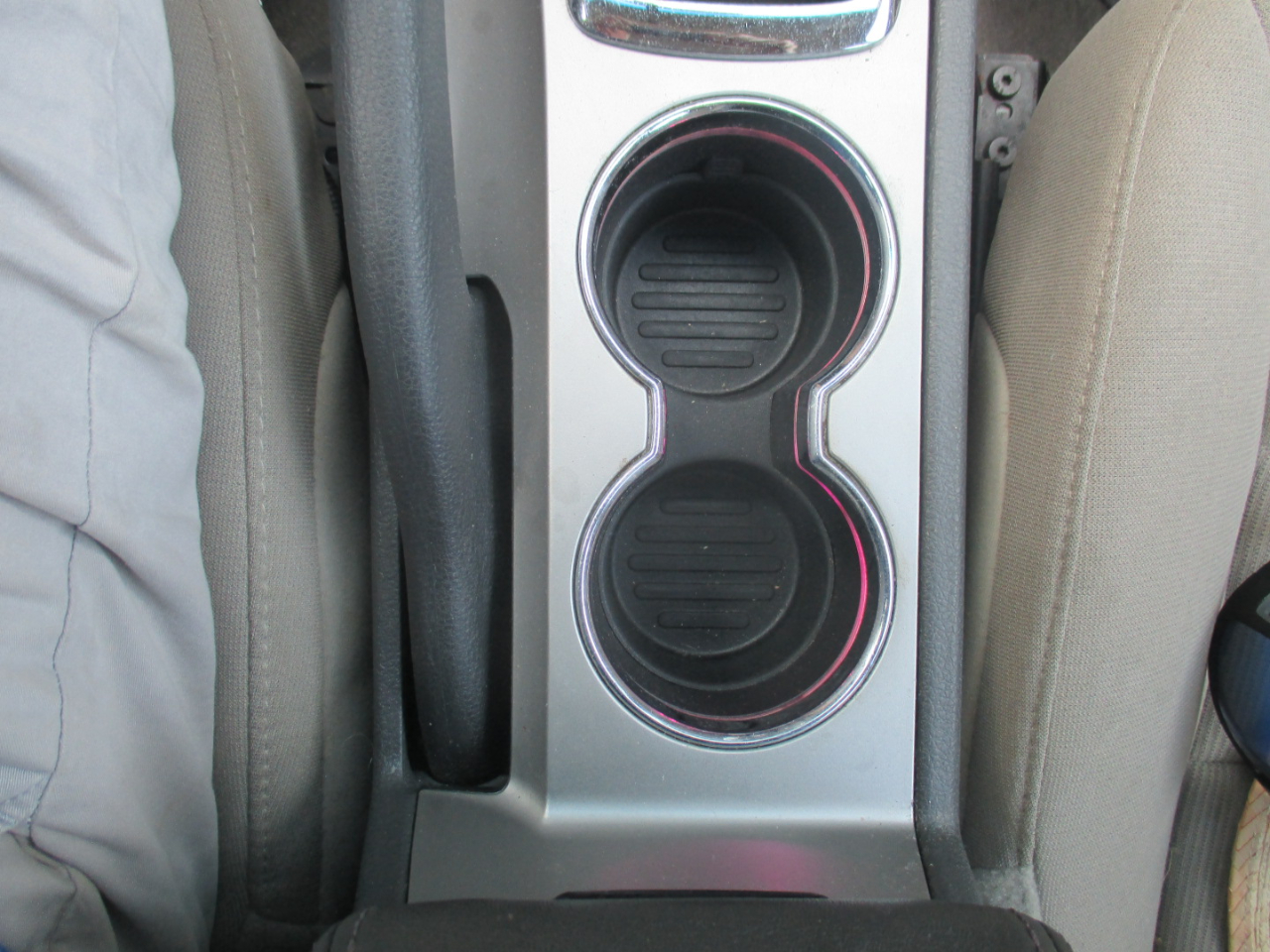 Ford Fusion Hybrid Sedan 2010