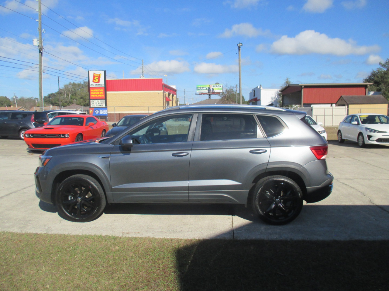 Volkswagen Taos SE 2024