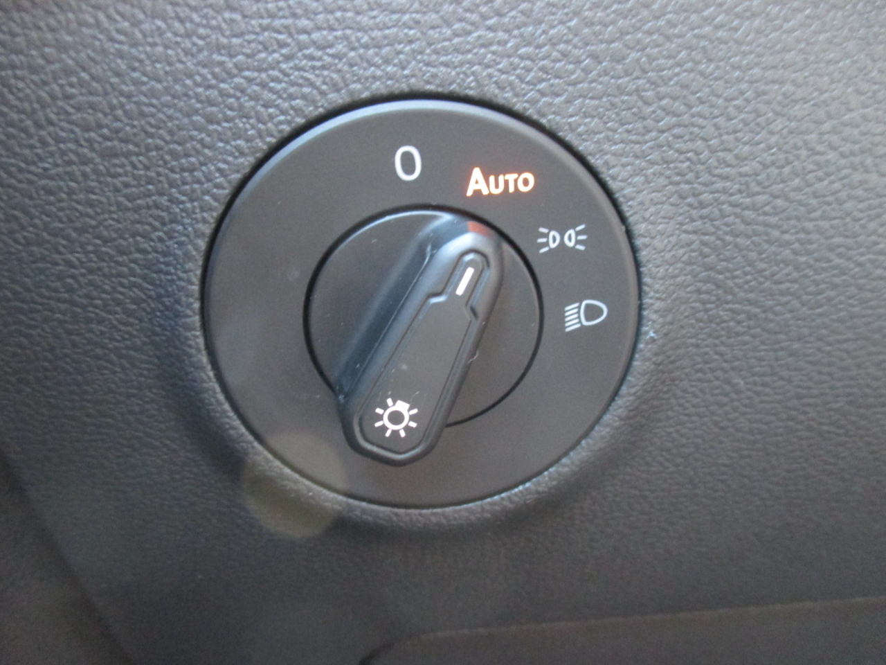 Volkswagen Taos SE 2024