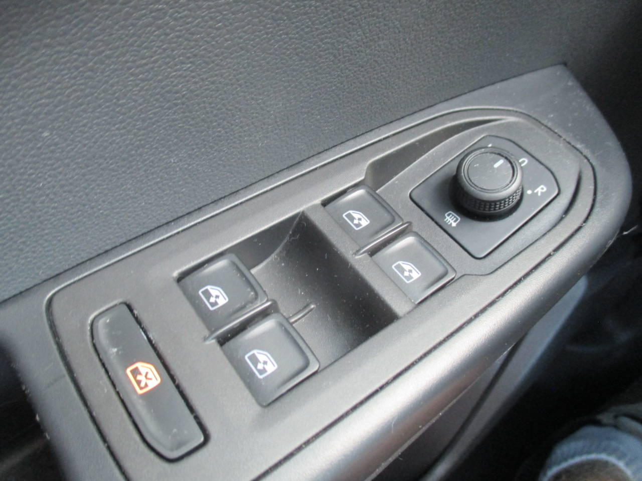 Volkswagen Taos SE 2024