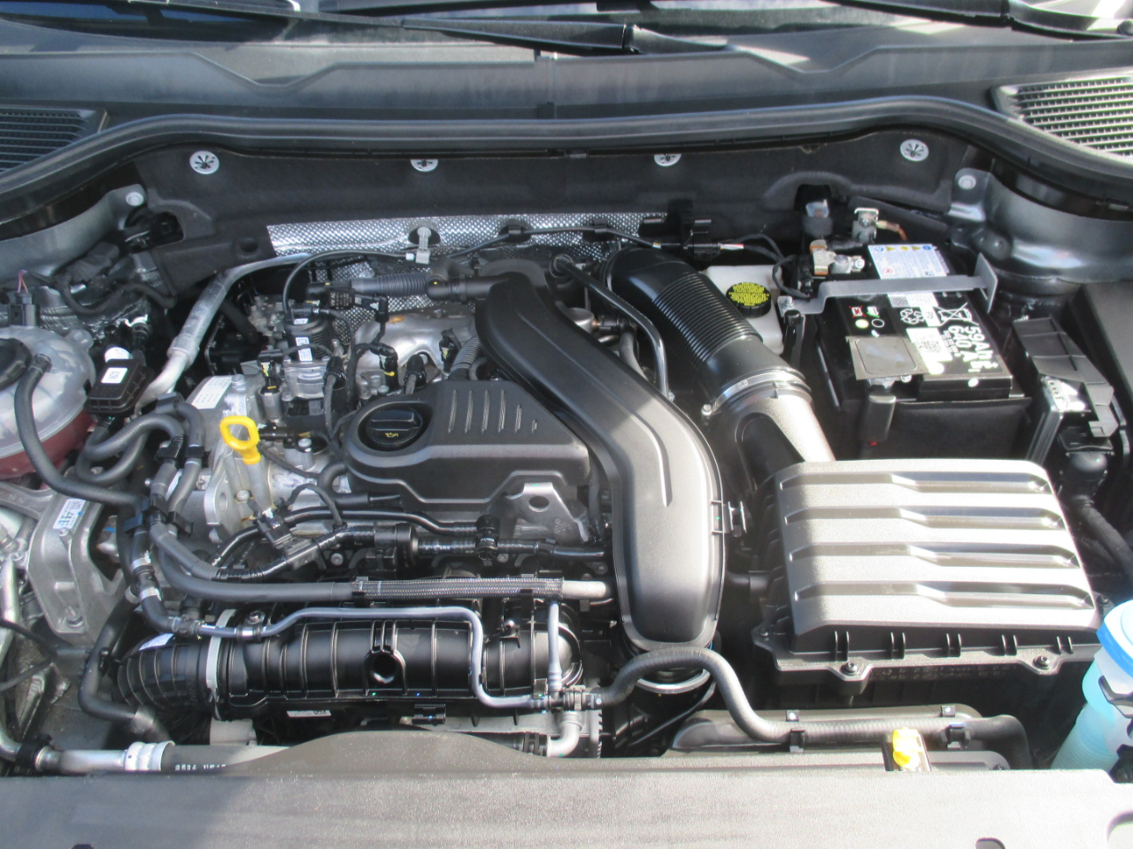 Volkswagen Taos SE 2024