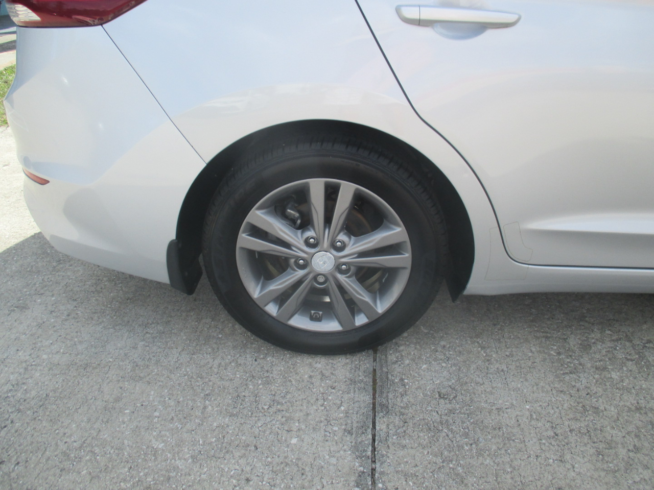 Hyundai Elantra Limited 2018