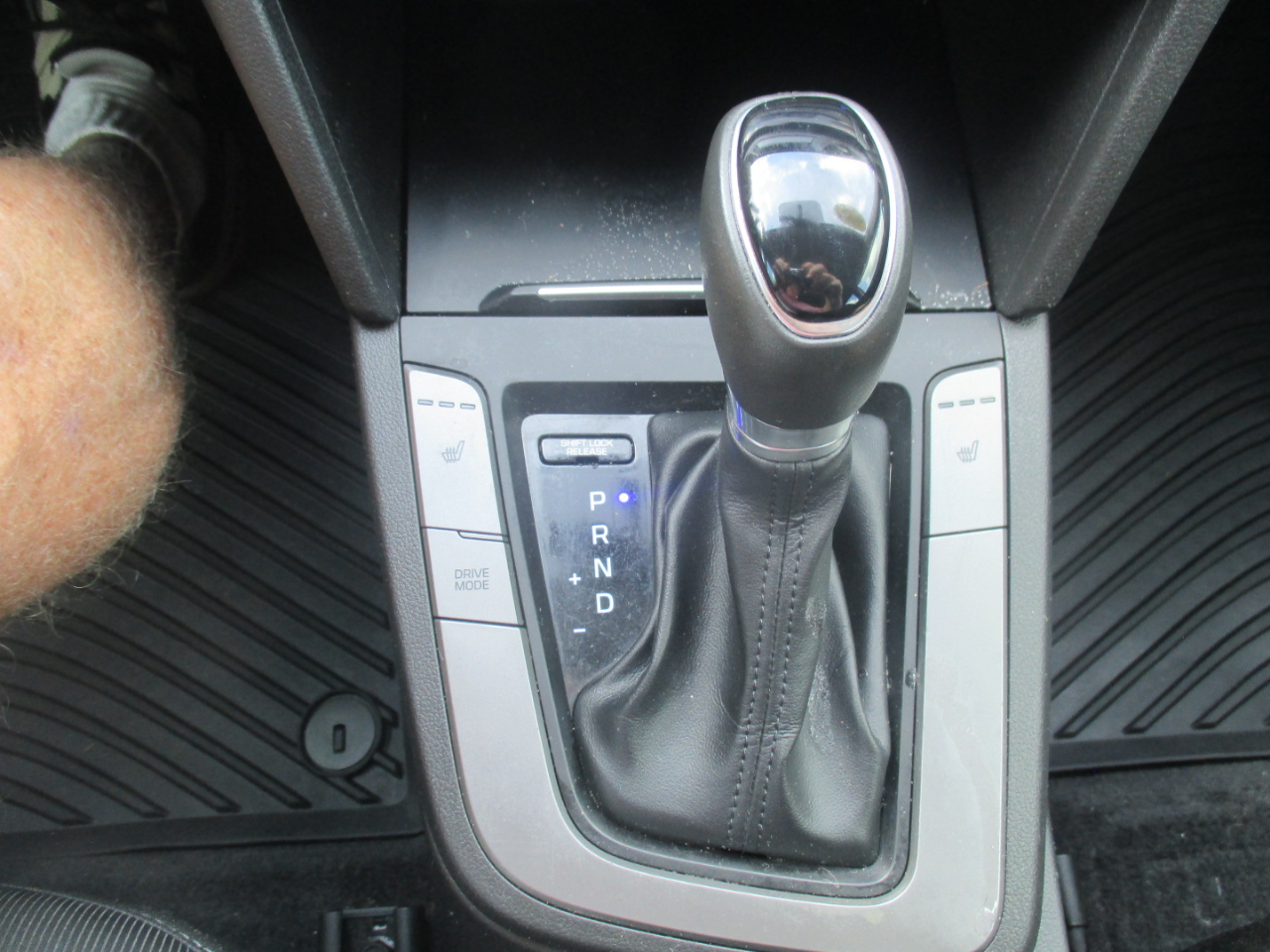 Hyundai Elantra Limited 2018