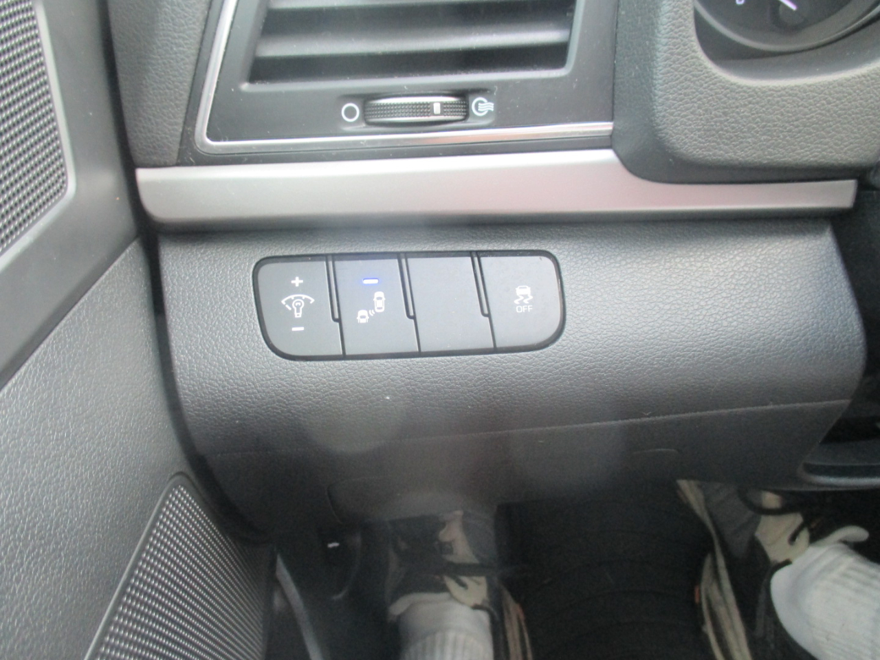 Hyundai Elantra Limited 2018