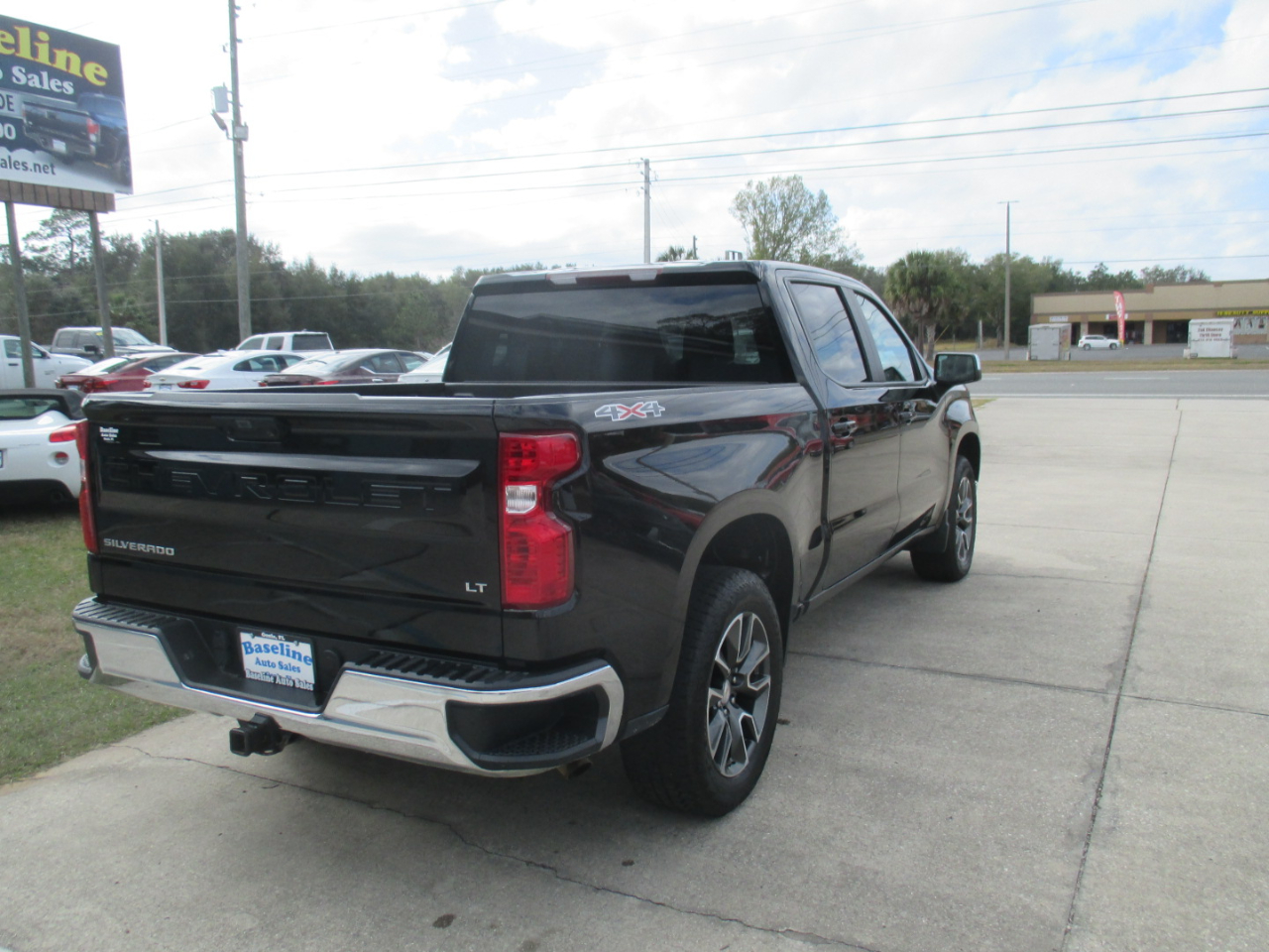 Chevrolet Silverado 1500 LT-L Crew Cab 4WD 2024