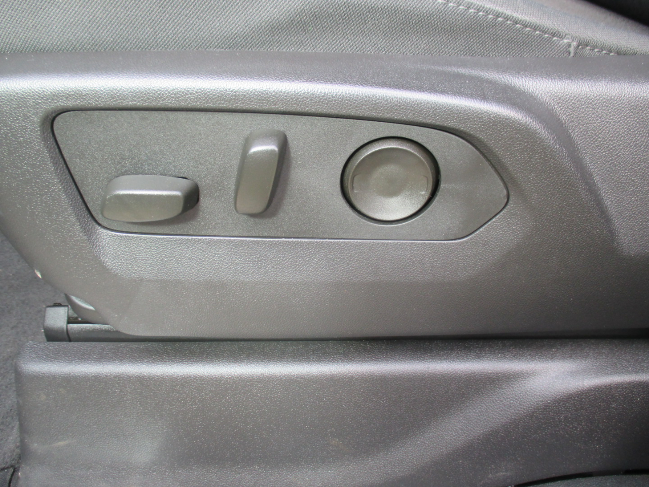 Chevrolet Silverado 1500 LT-L Crew Cab 4WD 2024