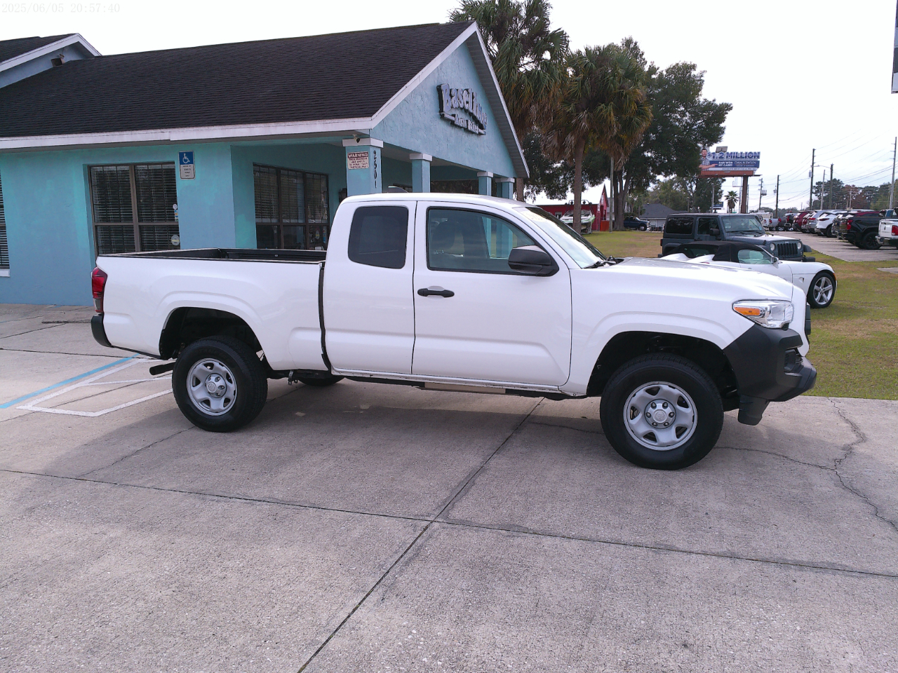 Toyota Tacoma SR5 Access Cab I4 6AT 2WD 2022