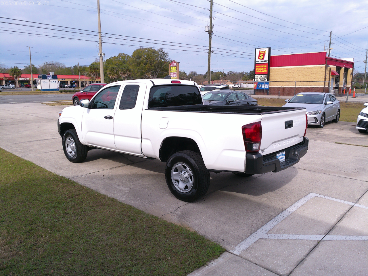 Toyota Tacoma SR5 Access Cab I4 6AT 2WD 2022
