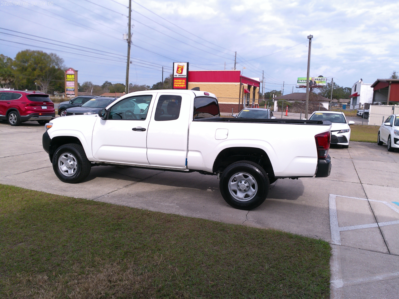 Toyota Tacoma SR5 Access Cab I4 6AT 2WD 2022