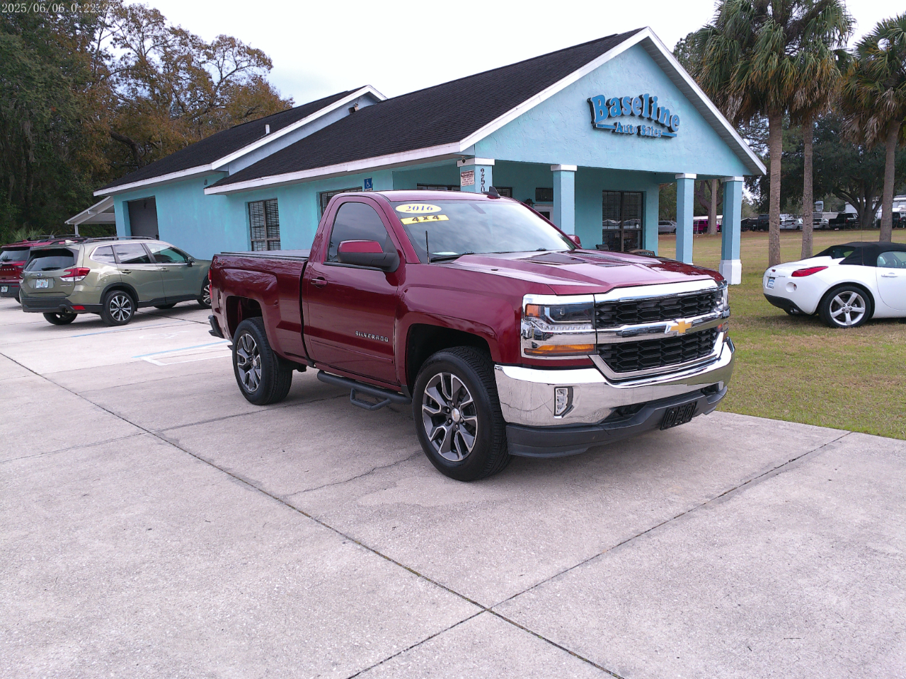 Chevrolet Silverado 1500 LT Short Box 4WD 2016