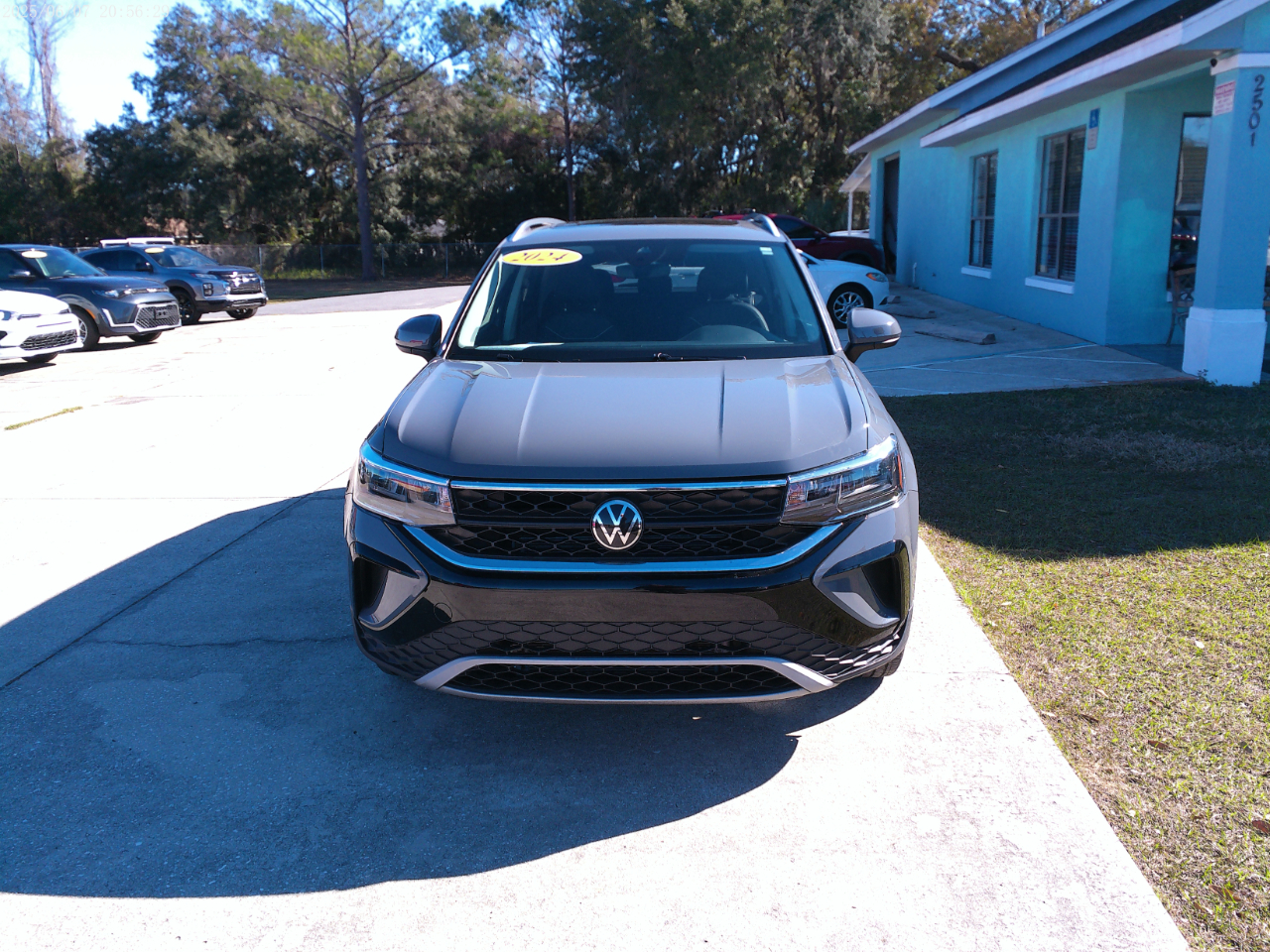 Volkswagen Taos SE Black 2024