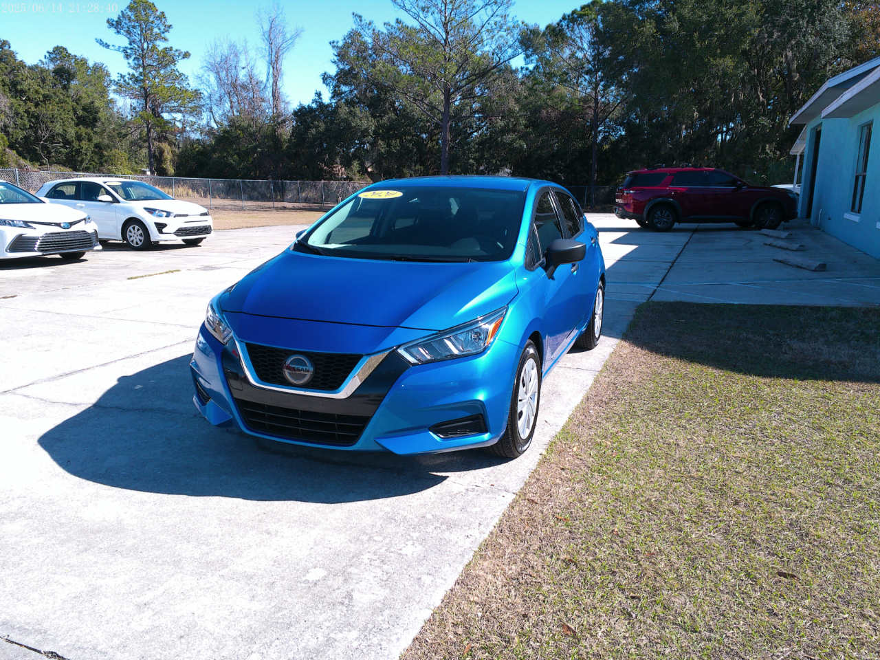 Nissan Versa S CVT 2020