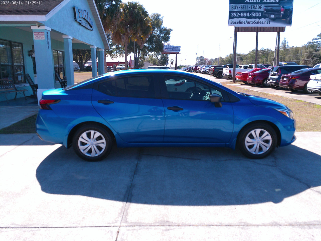Nissan Versa S CVT 2020