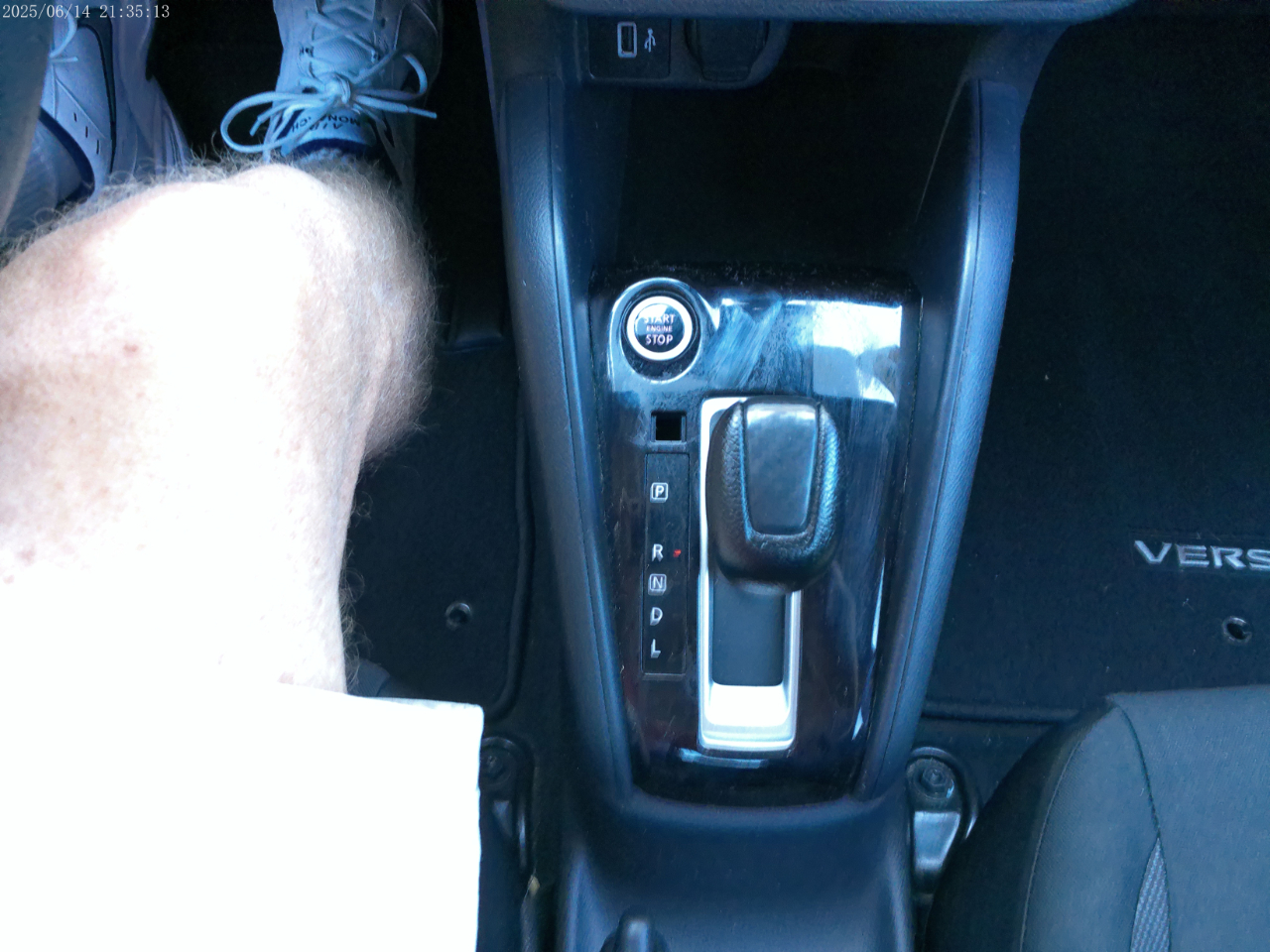 Nissan Versa S CVT 2020