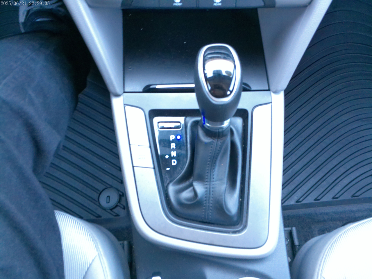 Hyundai Elantra  2017