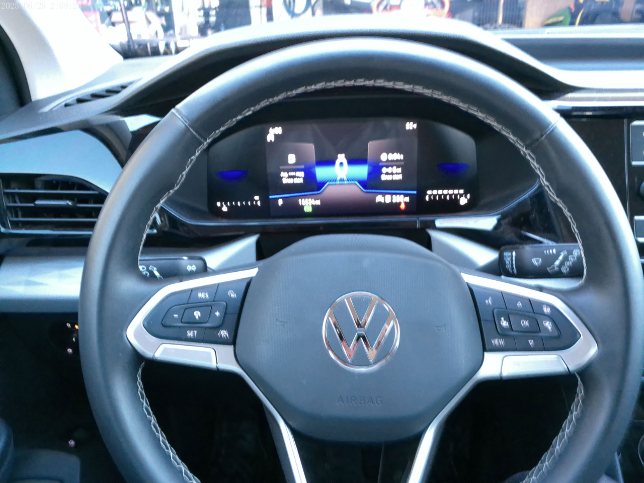 Volkswagen Taos S 2024