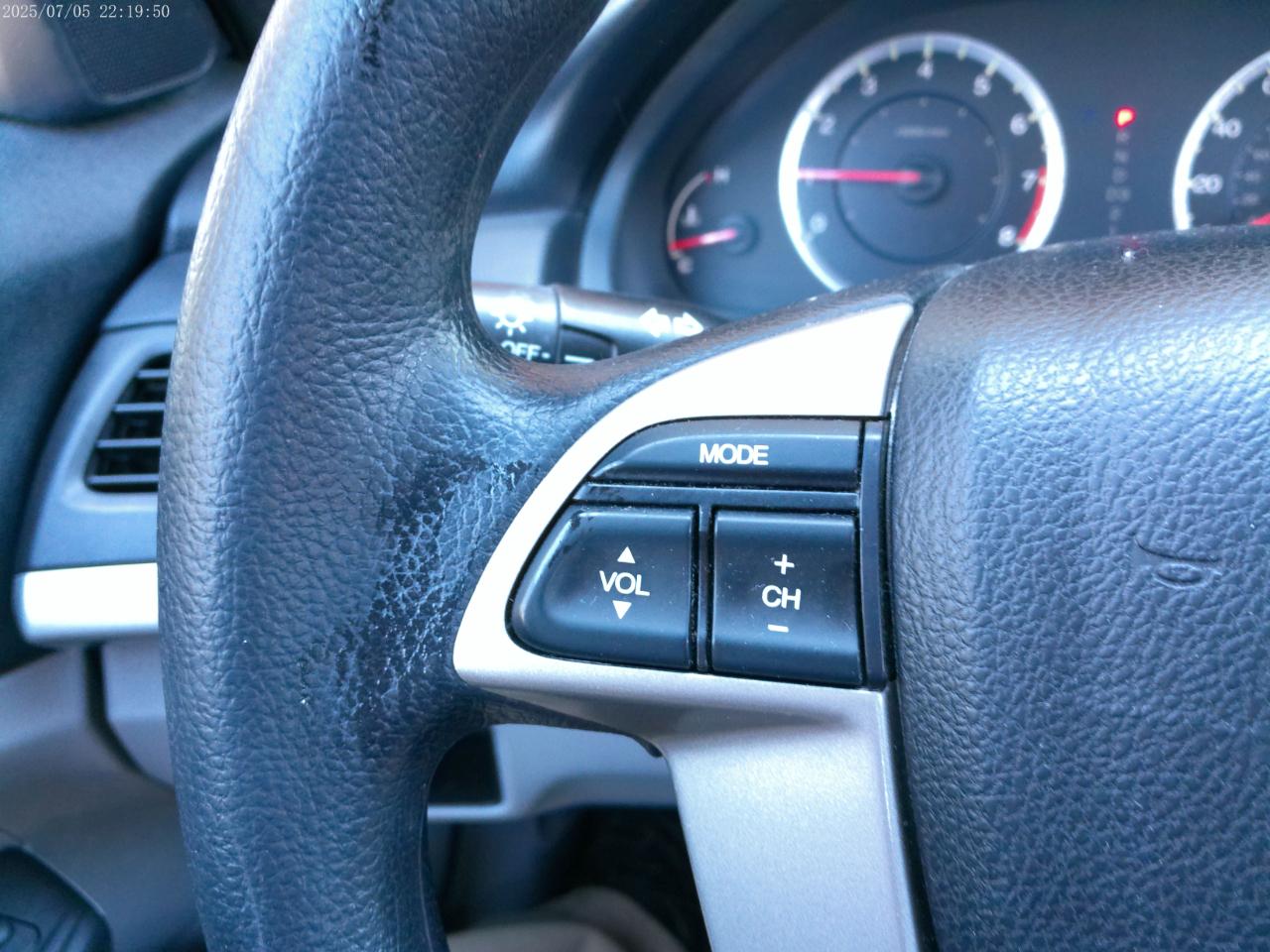 Honda Accord LX-P Sedan AT 2012