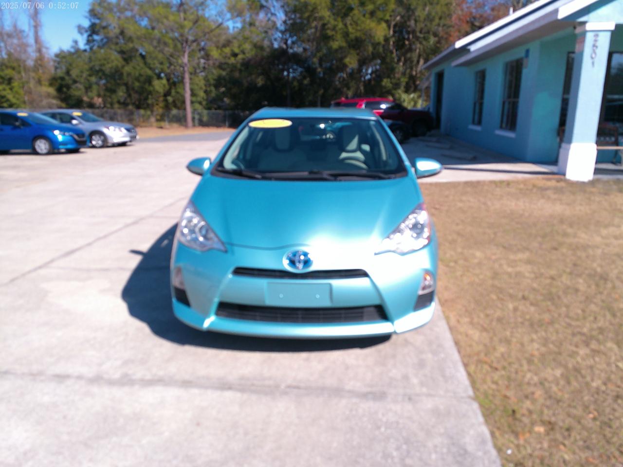 Toyota Prius c One 2013