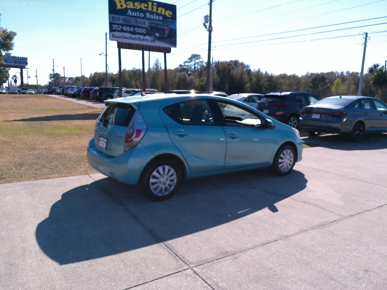 Toyota Prius c One 2013