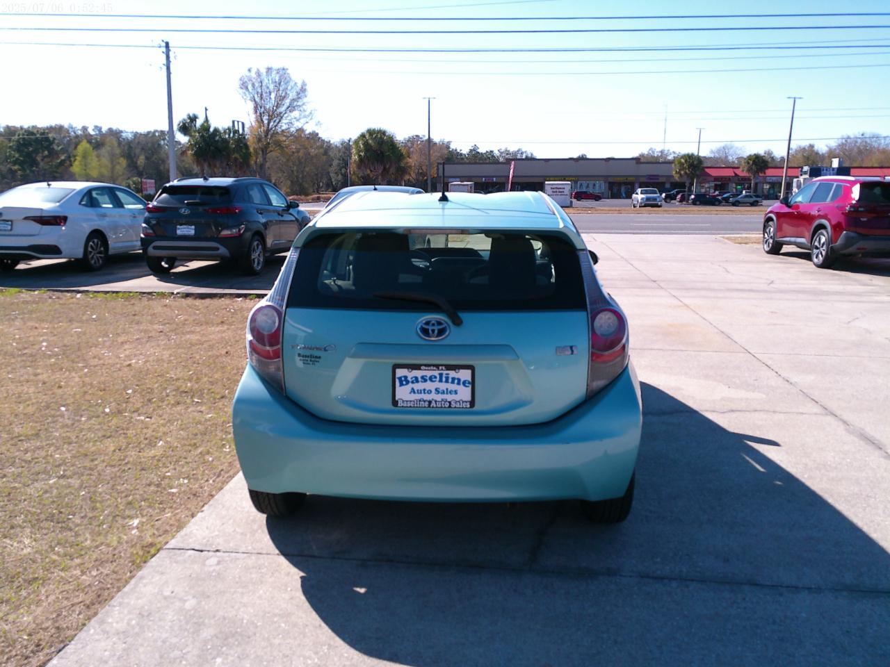 Toyota Prius c One 2013
