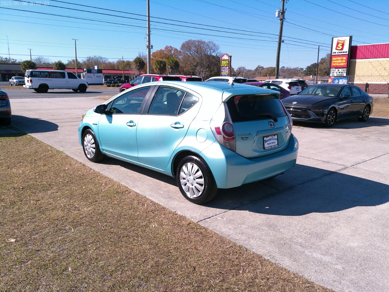 Toyota Prius c One 2013