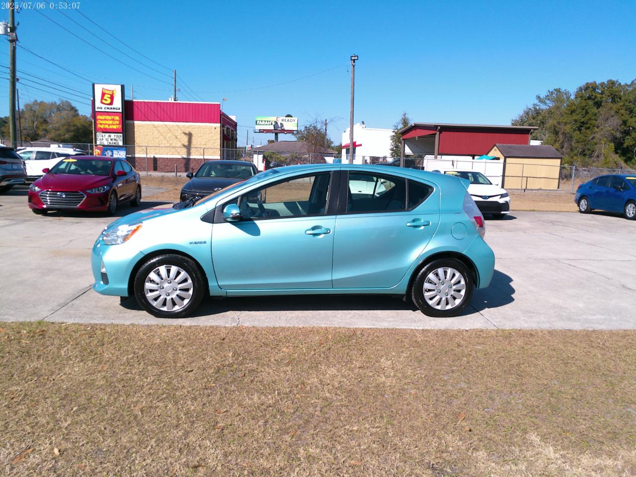 Toyota Prius c One 2013