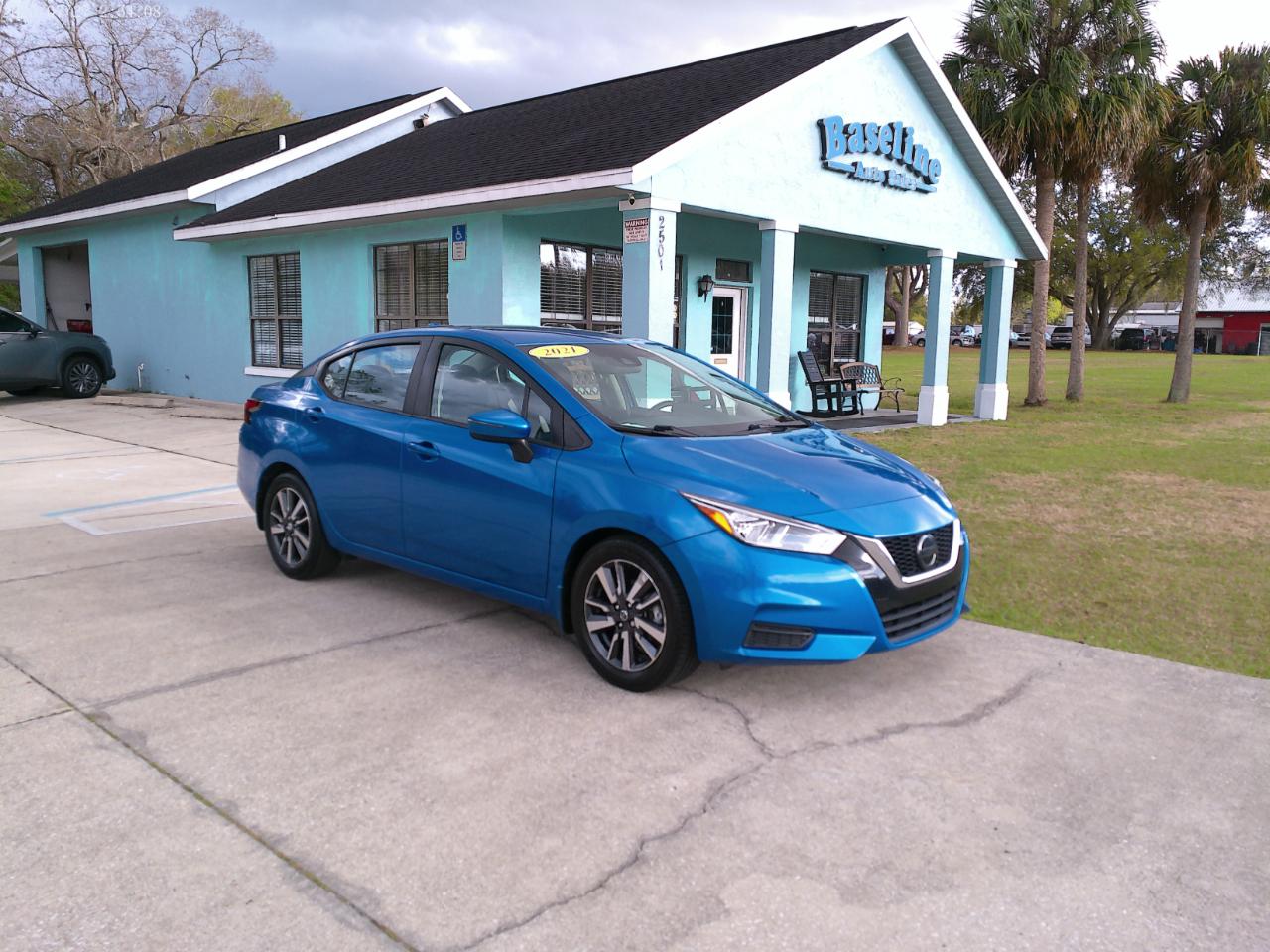 Nissan Versa SV 2021