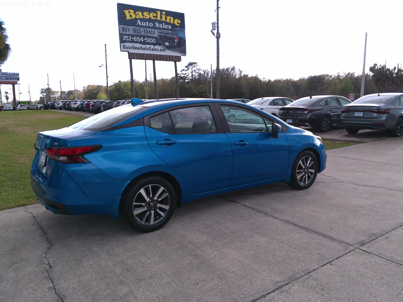 Nissan Versa SV 2021