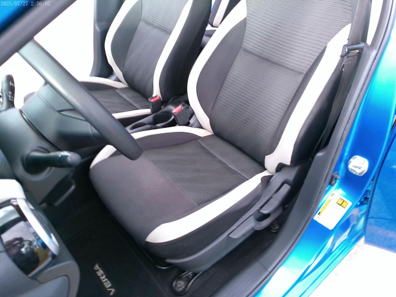 Nissan Versa SV 2021