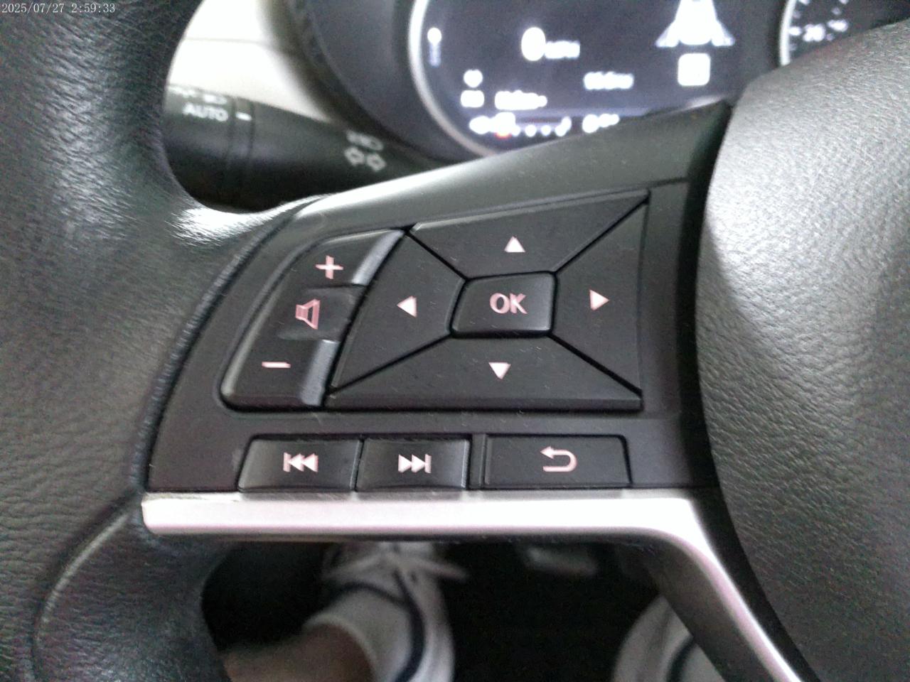 Nissan Versa SV 2021