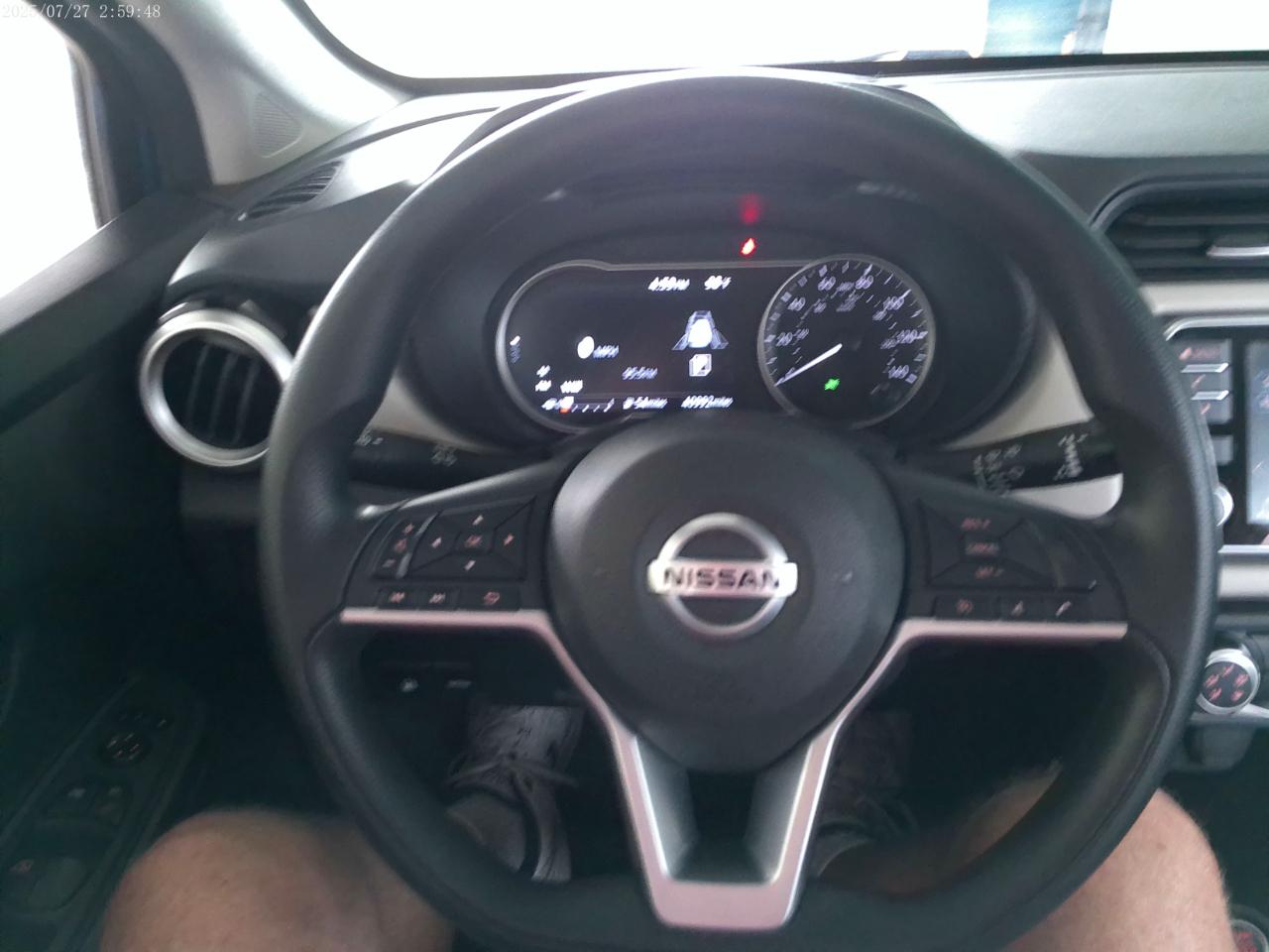 Nissan Versa SV 2021