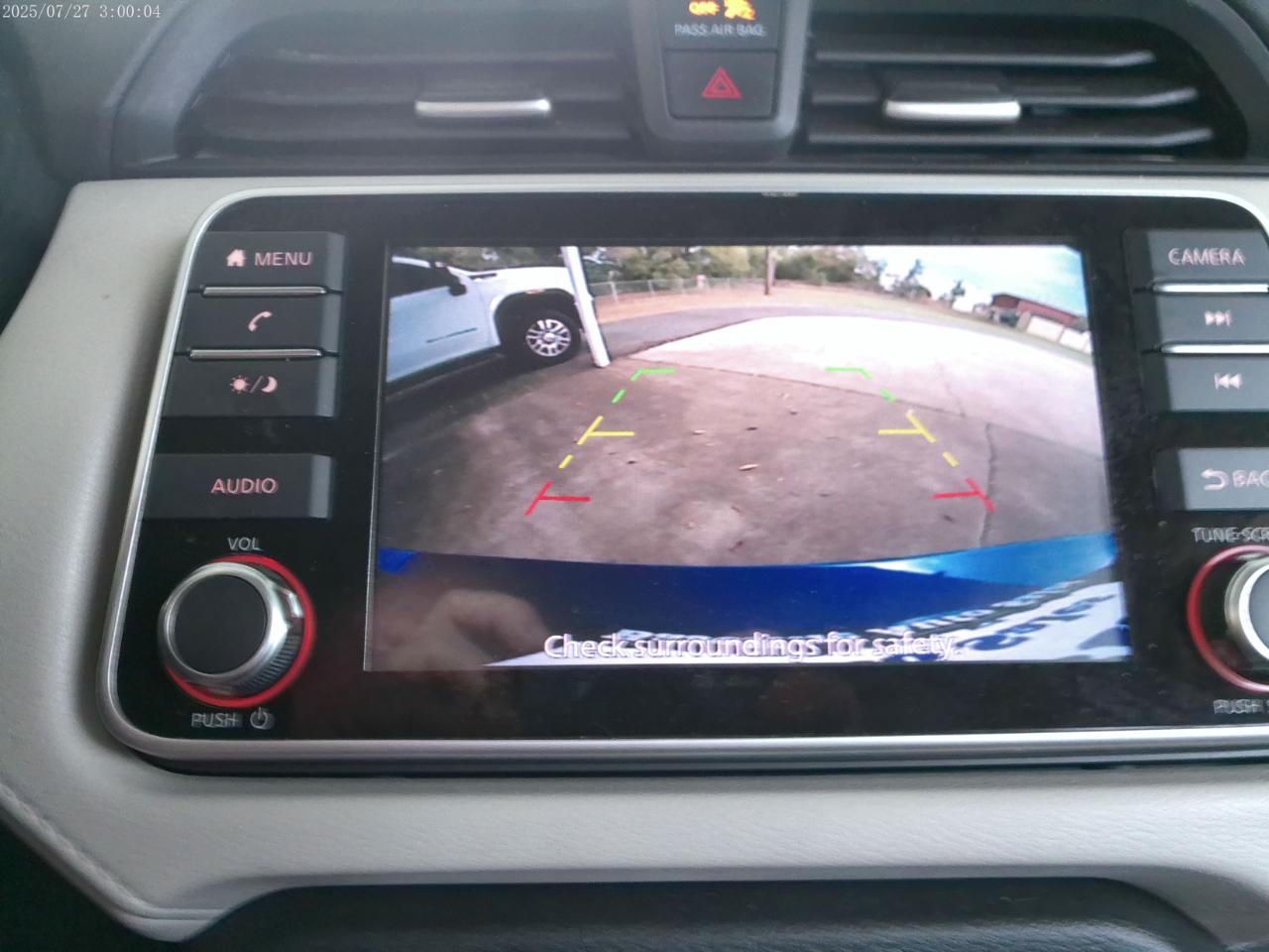 Nissan Versa SV 2021