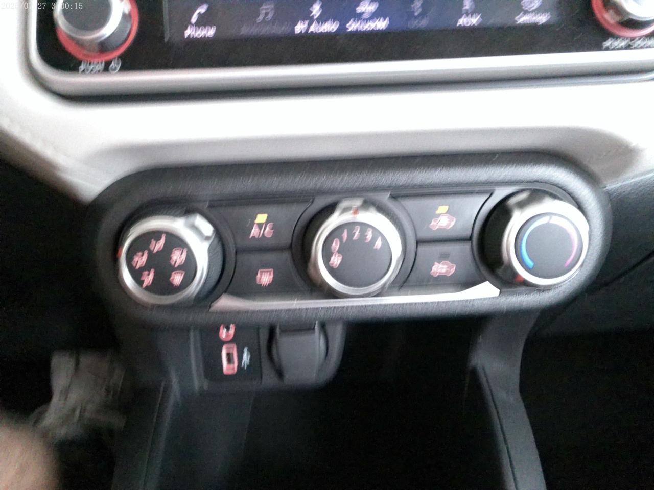 Nissan Versa SV 2021