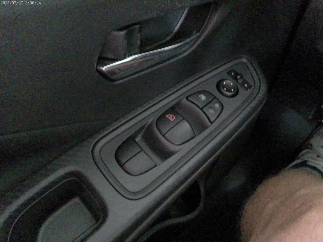 Nissan Versa SV 2021