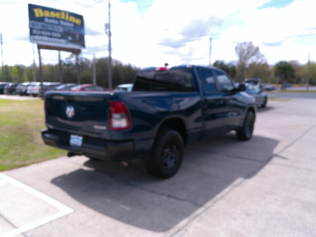 RAM 1500 Tradesman Quad Cab 4WD 2024