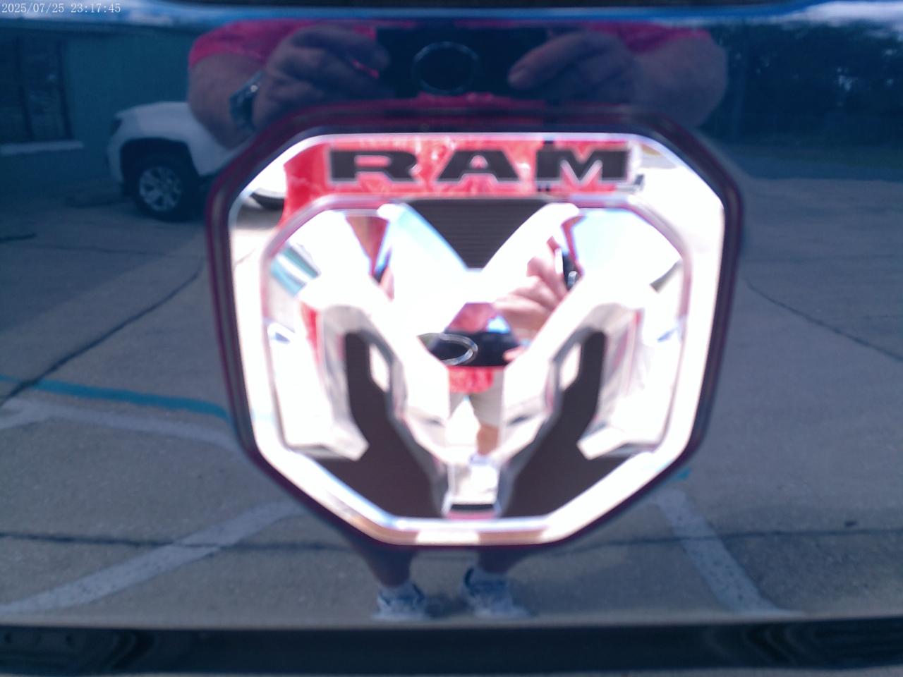 RAM 1500 Tradesman Quad Cab 4WD 2024