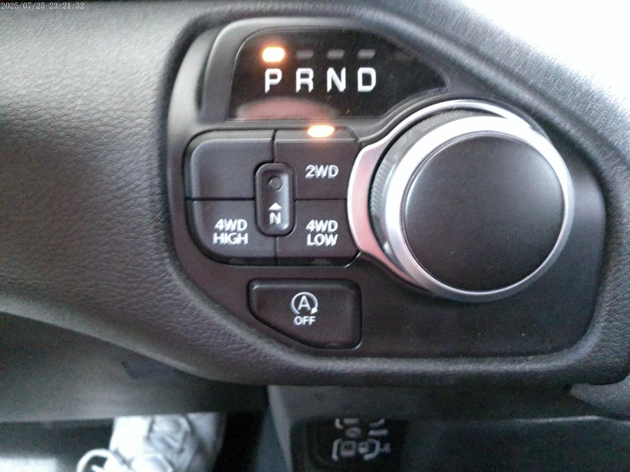 RAM 1500 Tradesman Quad Cab 4WD 2024