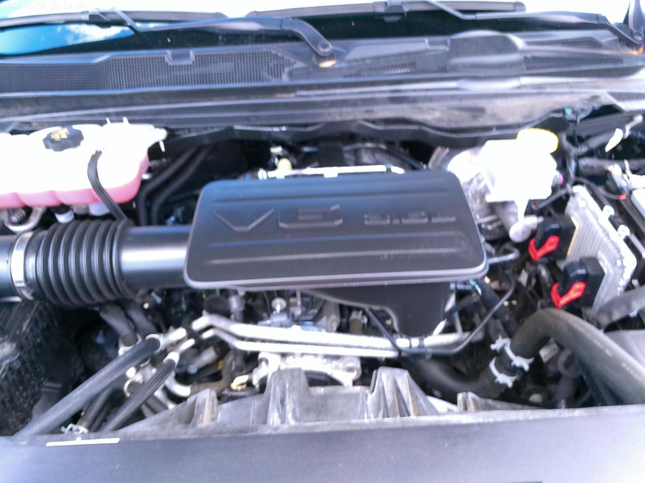 RAM 1500 Tradesman Quad Cab 4WD 2024