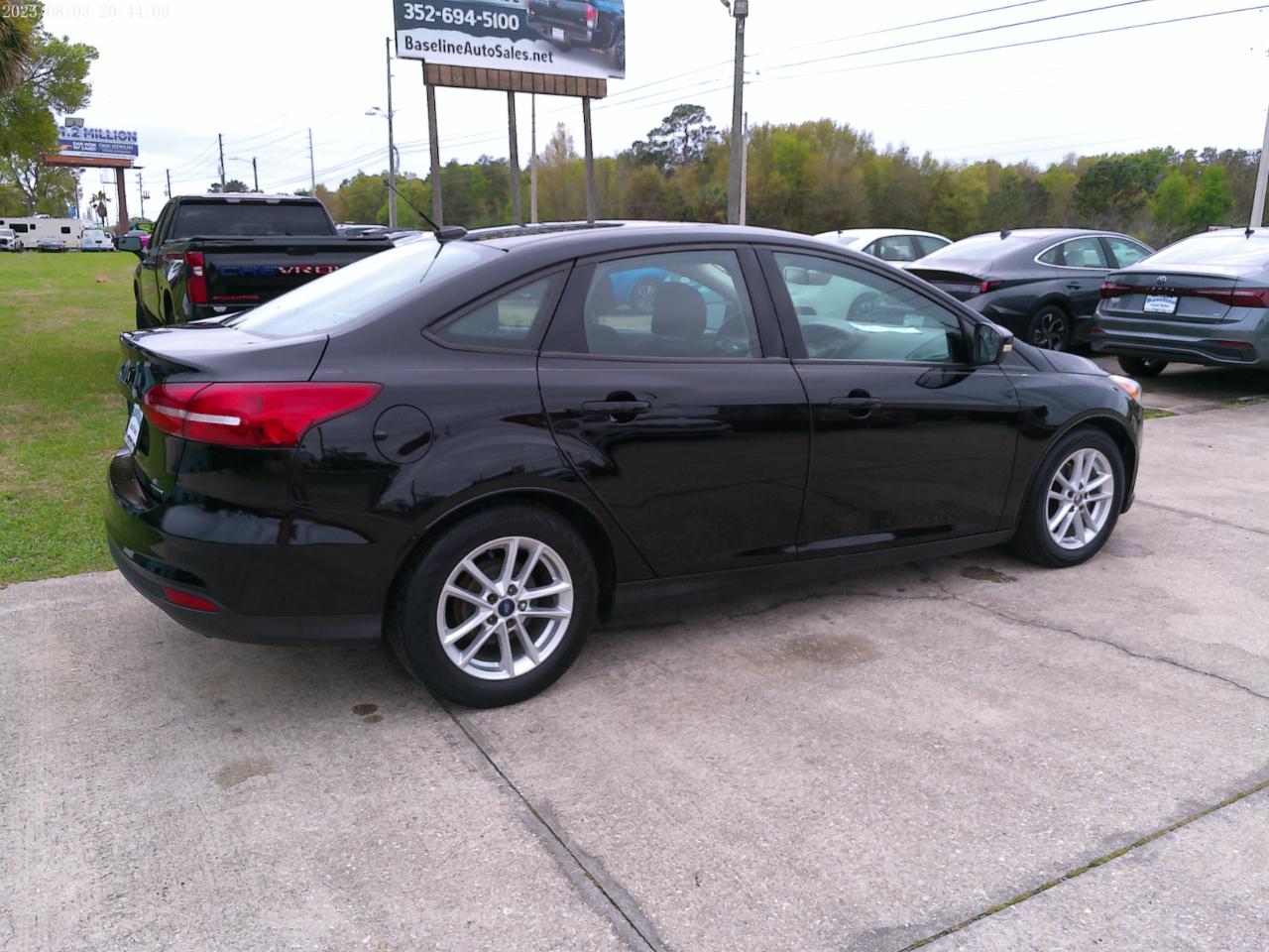 Ford Focus SE Sedan 2016