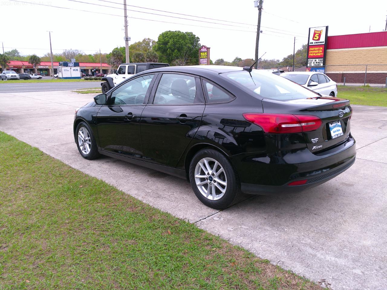 Ford Focus SE Sedan 2016