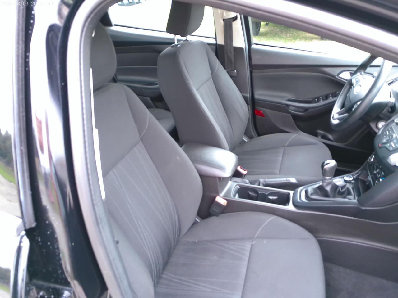 Ford Focus SE Sedan 2016