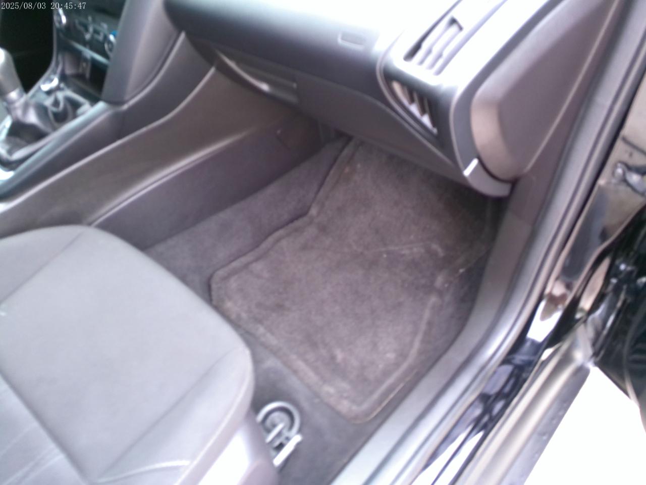 Ford Focus SE Sedan 2016