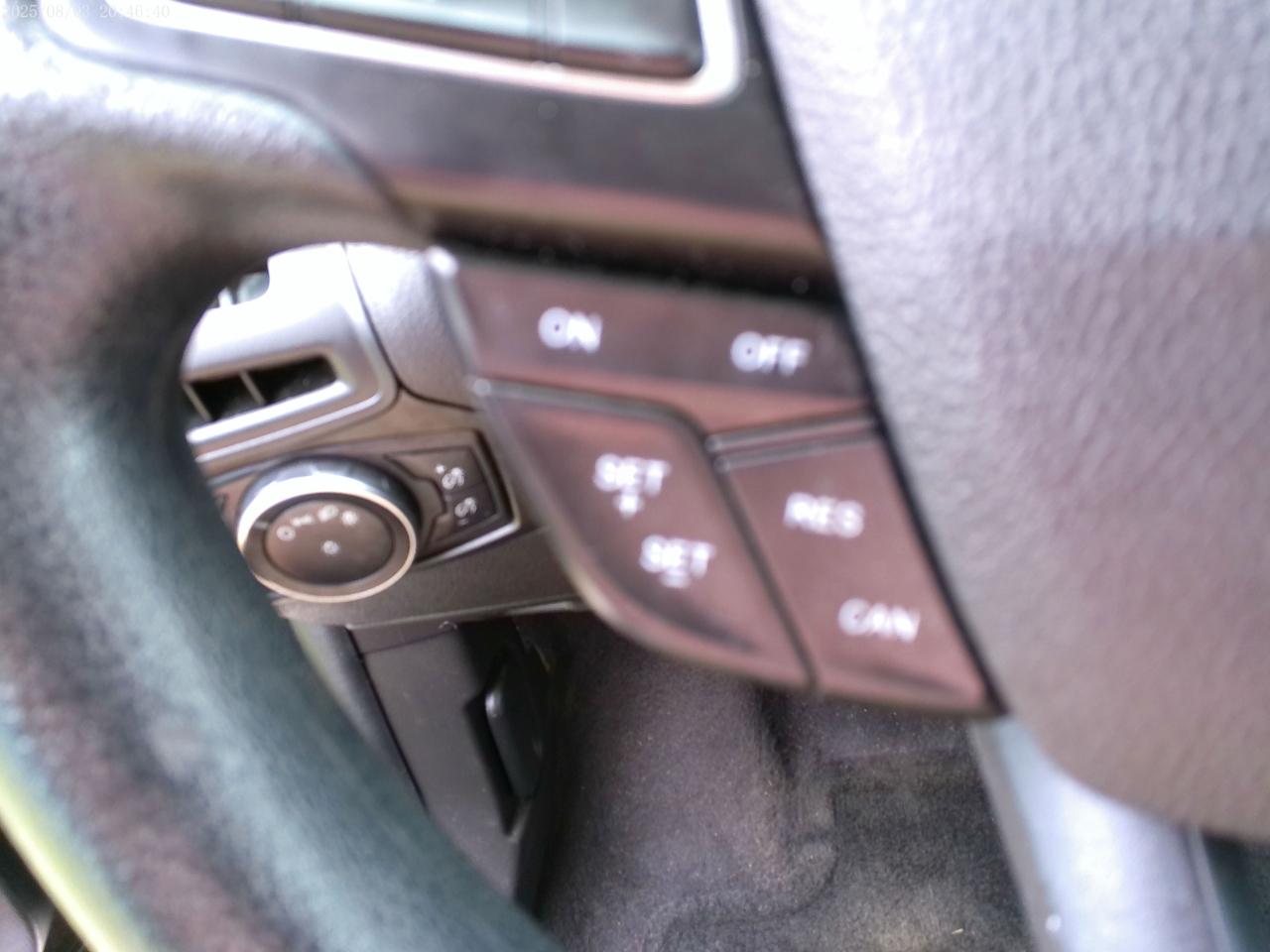 Ford Focus SE Sedan 2016