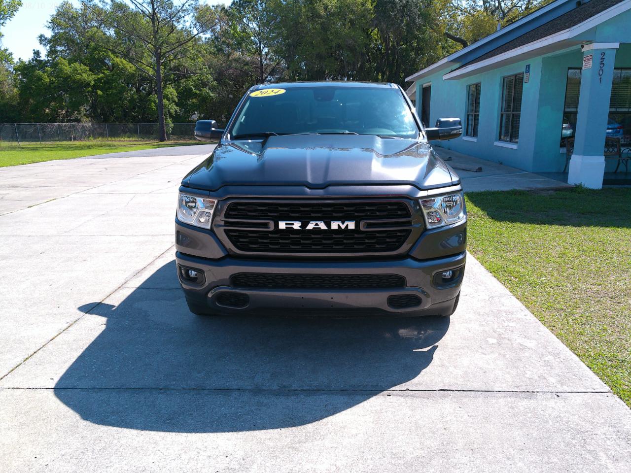 RAM 1500 Big Horn Quad Cab 2WD 2024